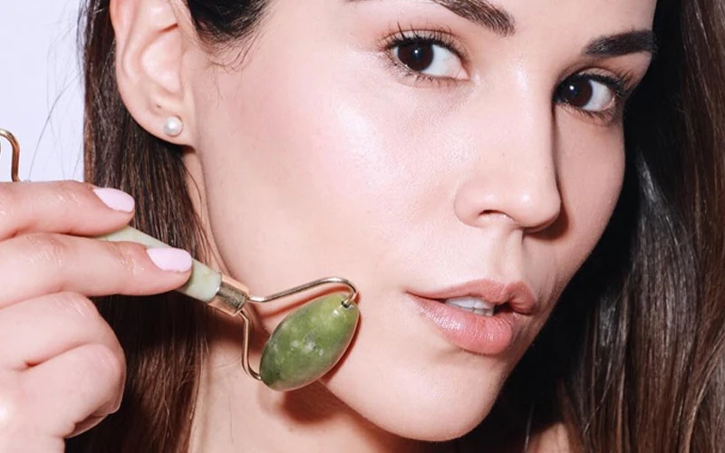what is a jade roller for face what is a jade roller for face