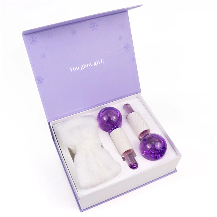 Lila Eiskugel Gesichtsmassaget mit Haarband