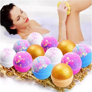 Farbenfrohe Schaumbadbomben
